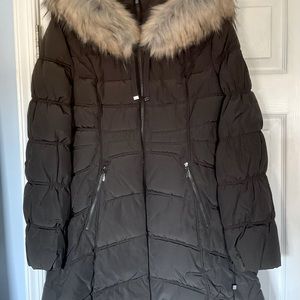 Womens Puffer Coat Taupe by Laundry size M